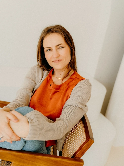 karolina-innerspace-human-design-reader-and-psychology-coach